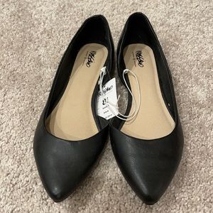 Mossimo Flats